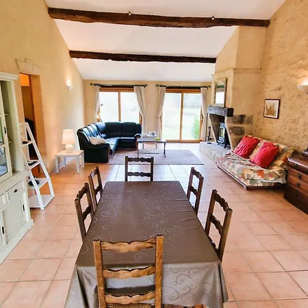 Beautiful For 10 With Swimming Pool